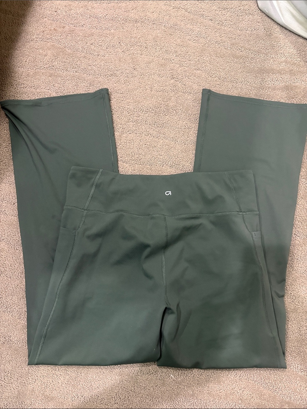 GAP Women's High-Rise Flared Leg Pants in Dark Green